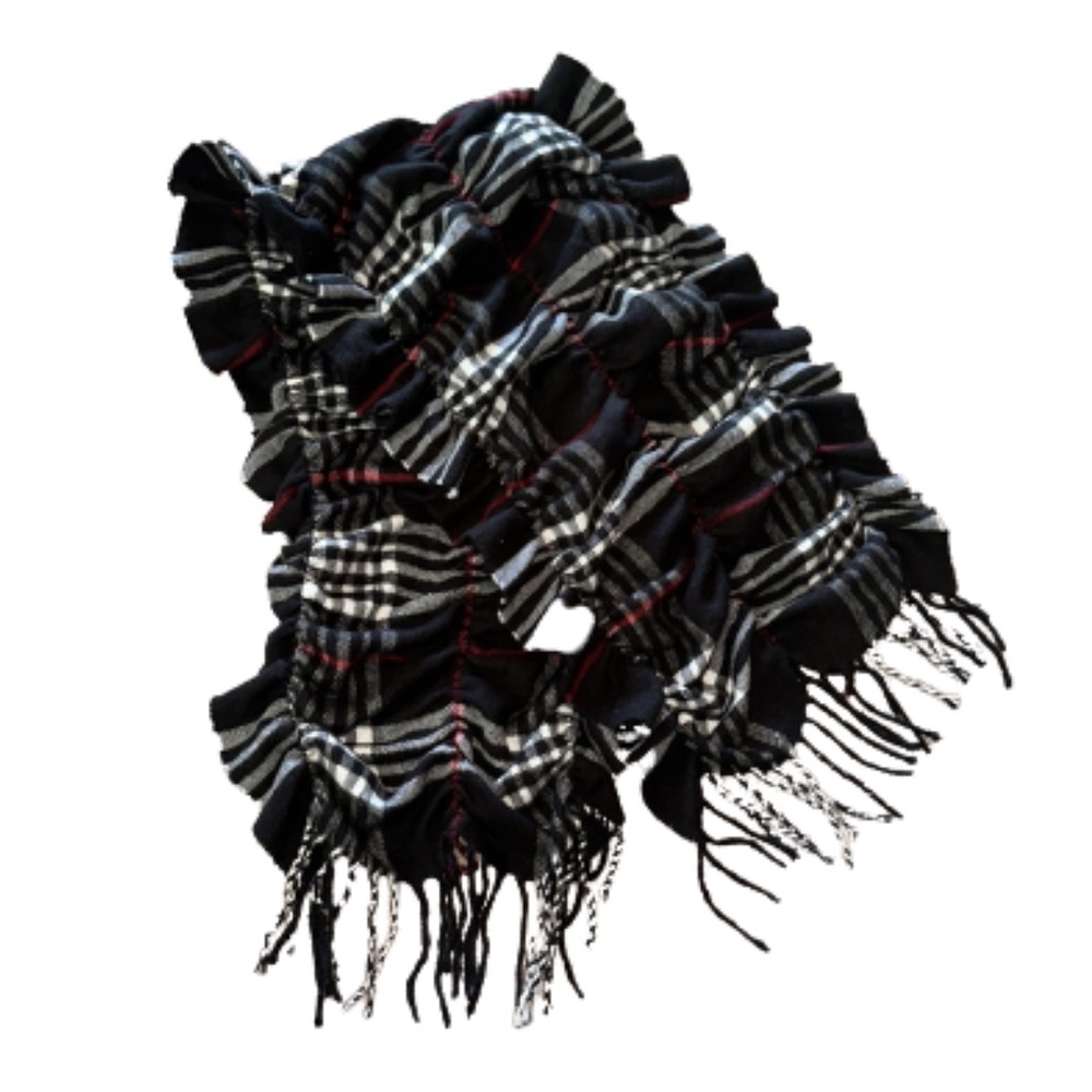 Scarf plaid, gathered. Super soft.